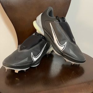 NWOT Men’s Nike Men's Force Zoom Trout 8 Pro Metal Baseball Cleats size 12